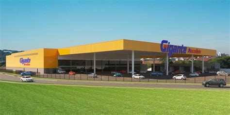 Gigante Atacadista inaugura unidade de R$50 milhões em Colombo.